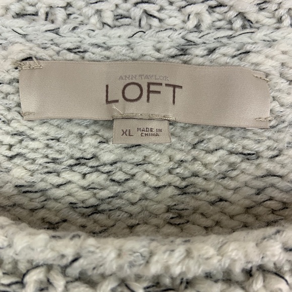 LOFT Beaded Snowflake Sweater Size XL - Picture 4 of 8